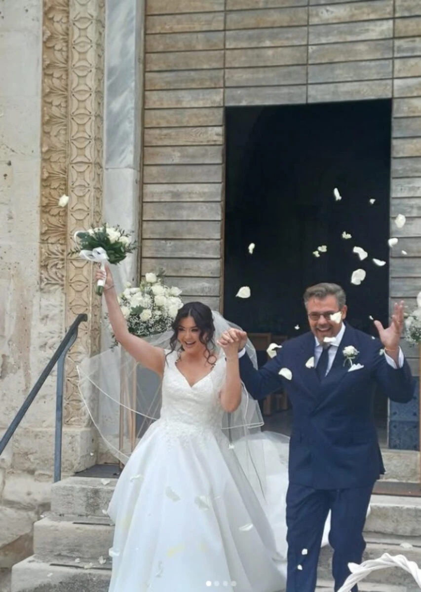 Andrea Lo Cicero e Roberta Di Fiore con i figli durante il matrimonio