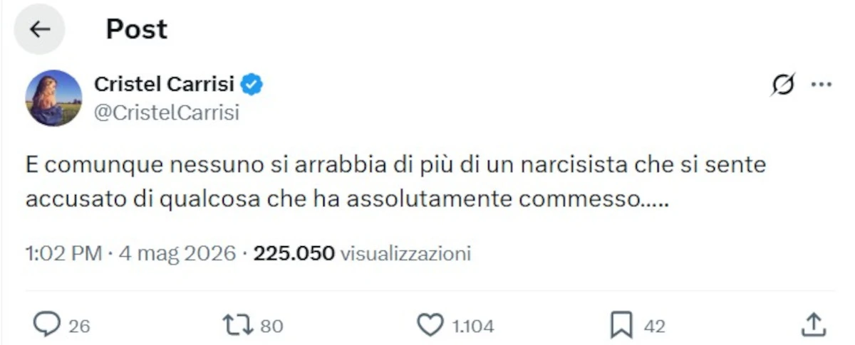 Il post social di Cristel Carrisi con la frase sul narcisismo