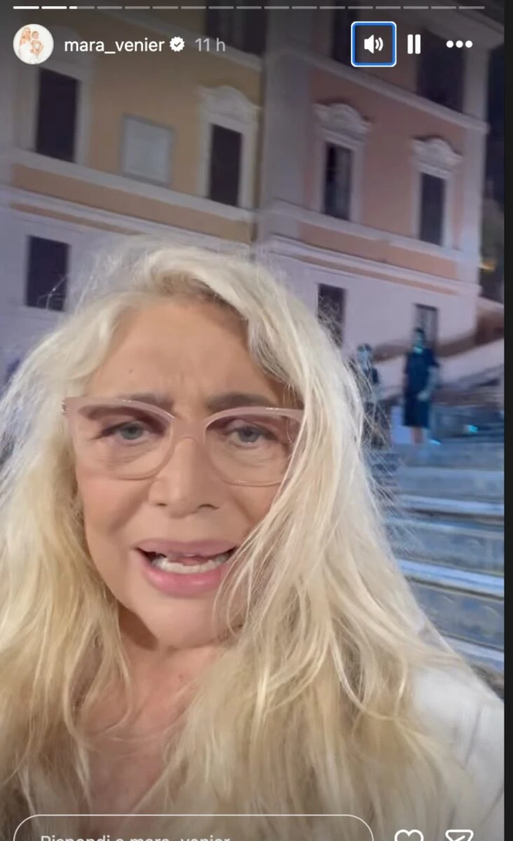 Piazza di Spagna sotto la pioggia durante il Premio Agnes
