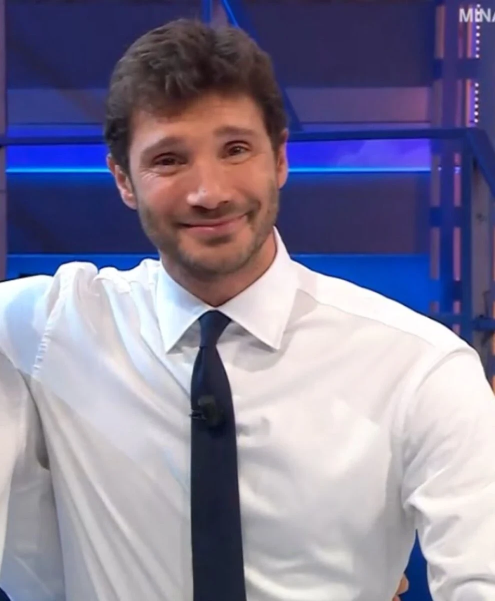 Stefano De Martino, possibile conduttore e direttore artistico del Festival di Sanremo 2027