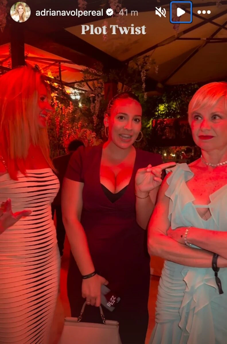 Adriana Volpe festeggia i 53 anni con amici e volti noti