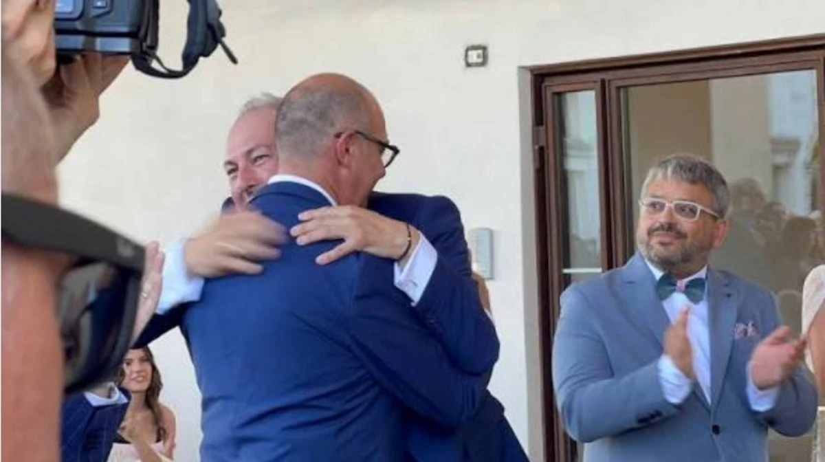 Gli sposi Alessandro Basso e Loris Bazzo durante la giornata del matrimonio