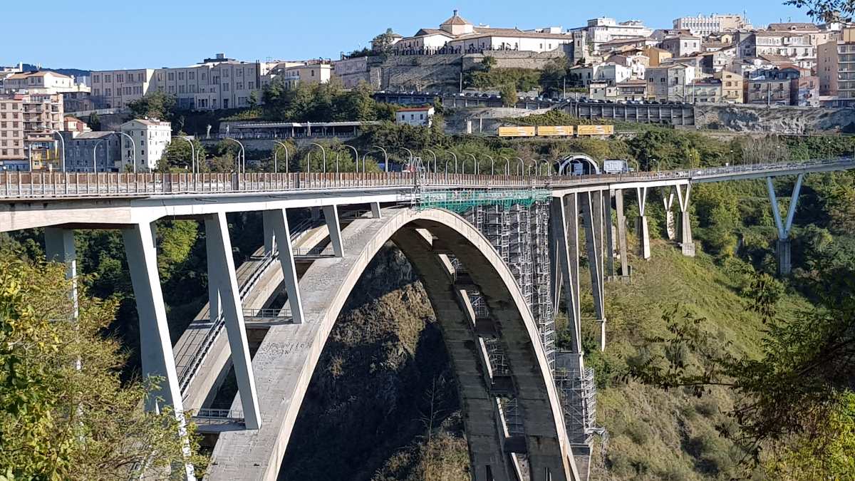 terremoto in calabria arrivano i risultati dei controlli su strade e viadotti l8217annuncio dell8217anas da Thesocialpost.it terremoto in calabria arrivano i risultati dei controlli su strade e viadotti l8217annuncio dell8217anas