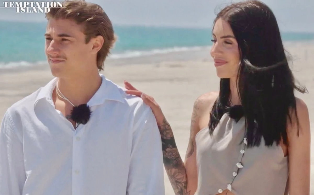 Temptation Island 2026, scena dal villaggio durante il percorso delle coppie