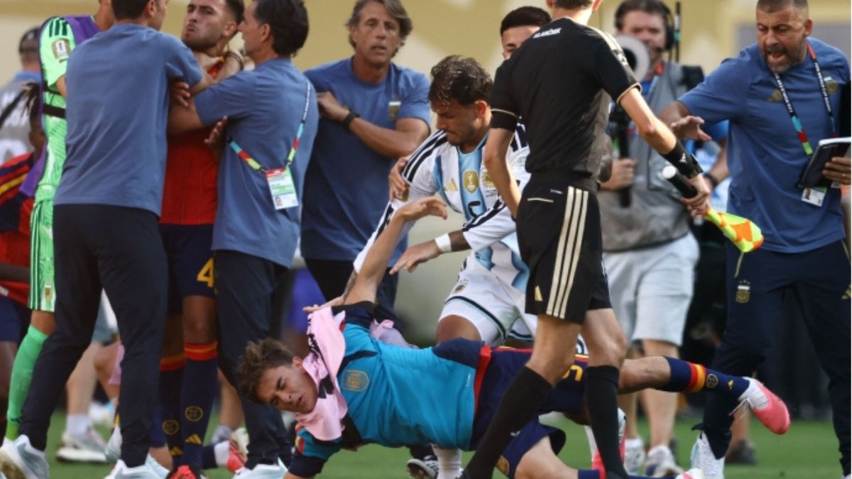 Mondiali, la folle violenza dopo la finale. Colpo proibito, tifosi impazziti: “Indegno”