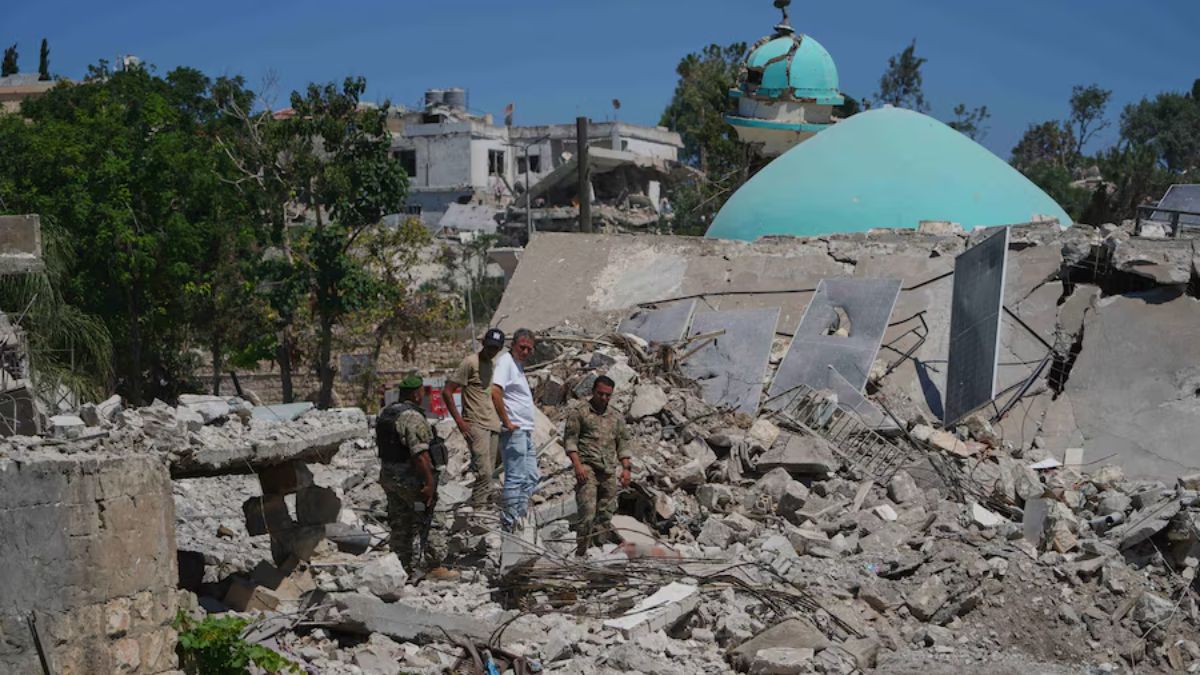 Bombardamenti Usa in Iran: «Colpiti decine di obiettivi militari». Il Pakistan invoca il dialogo tra Washington e Teheran
