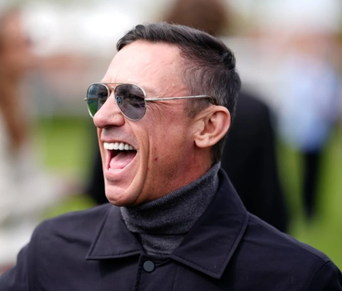 Frankie Dettori durante un evento ippico