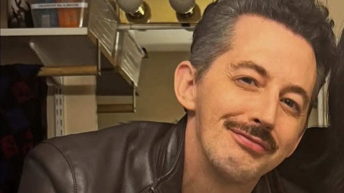 addio al volto della famosa serie adorata dagli italiani da Thesocialpost.it addio al volto della famosa serie adorata dagli italiani