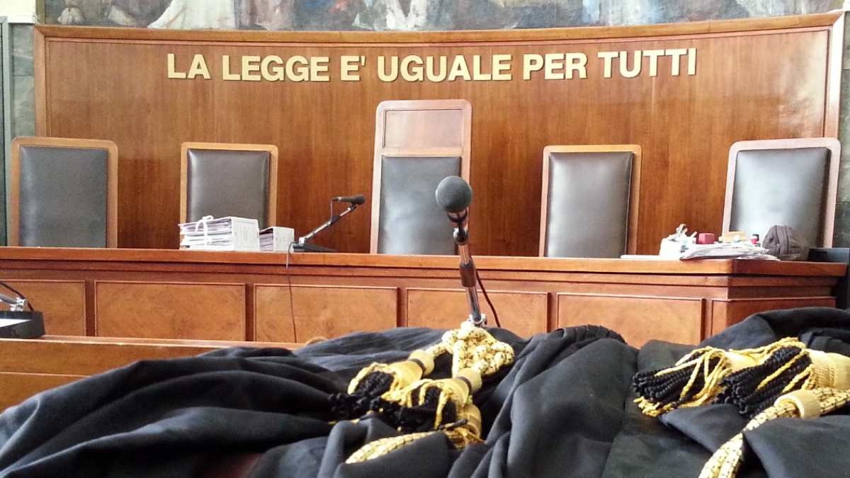 Due sentenze, due Italie: c’è una giustizia in cui è molto difficile credere ancora