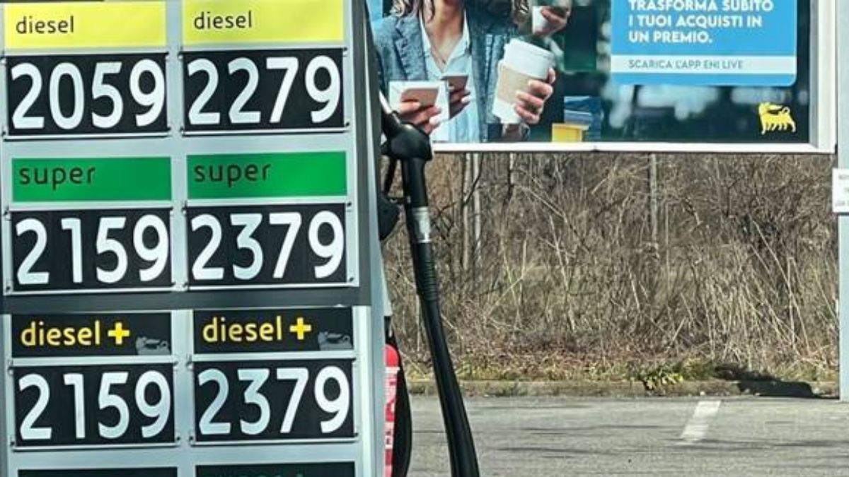 prezzi della benzina in risalita il governo dice no a nuovi sconti sulle accise da Thesocialpost.it prezzi della benzina in risalita il governo dice no a nuovi sconti sulle accise
