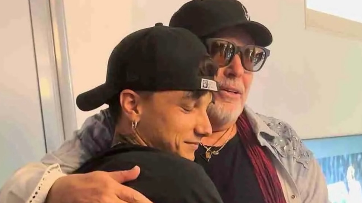 Ultimo batte il record di Vasco, il Komandante lo incorona: “Largo ai giovani”
