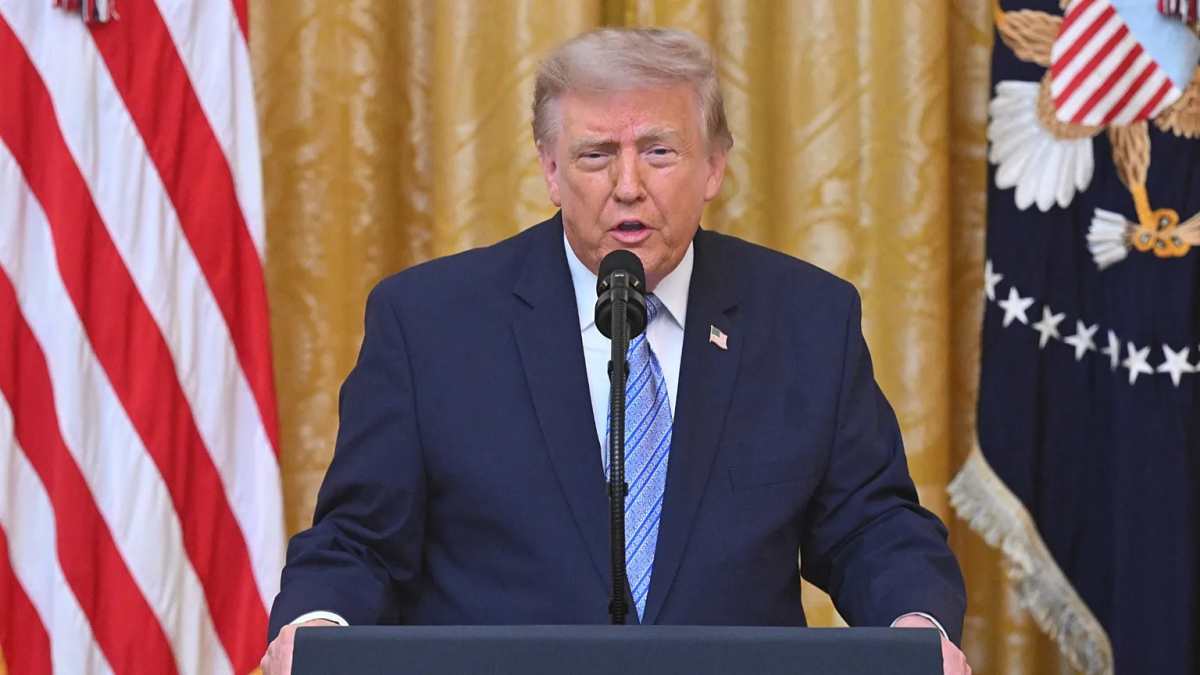 Trump ferma i raid contro l’Iran: “È il momento della diplomazia”, ma resta pronta l’opzione militare