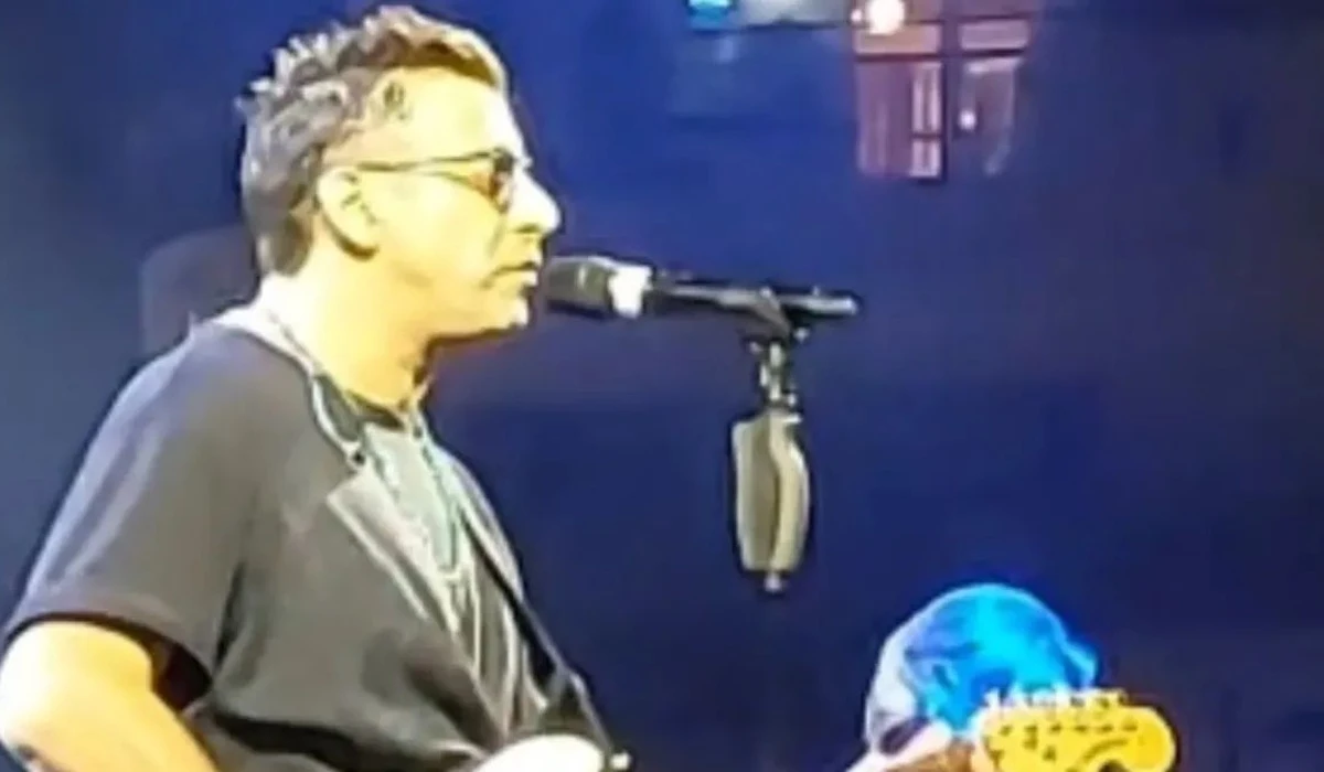 Francesco Gabbani colto da malore durante il concerto a Letojanni