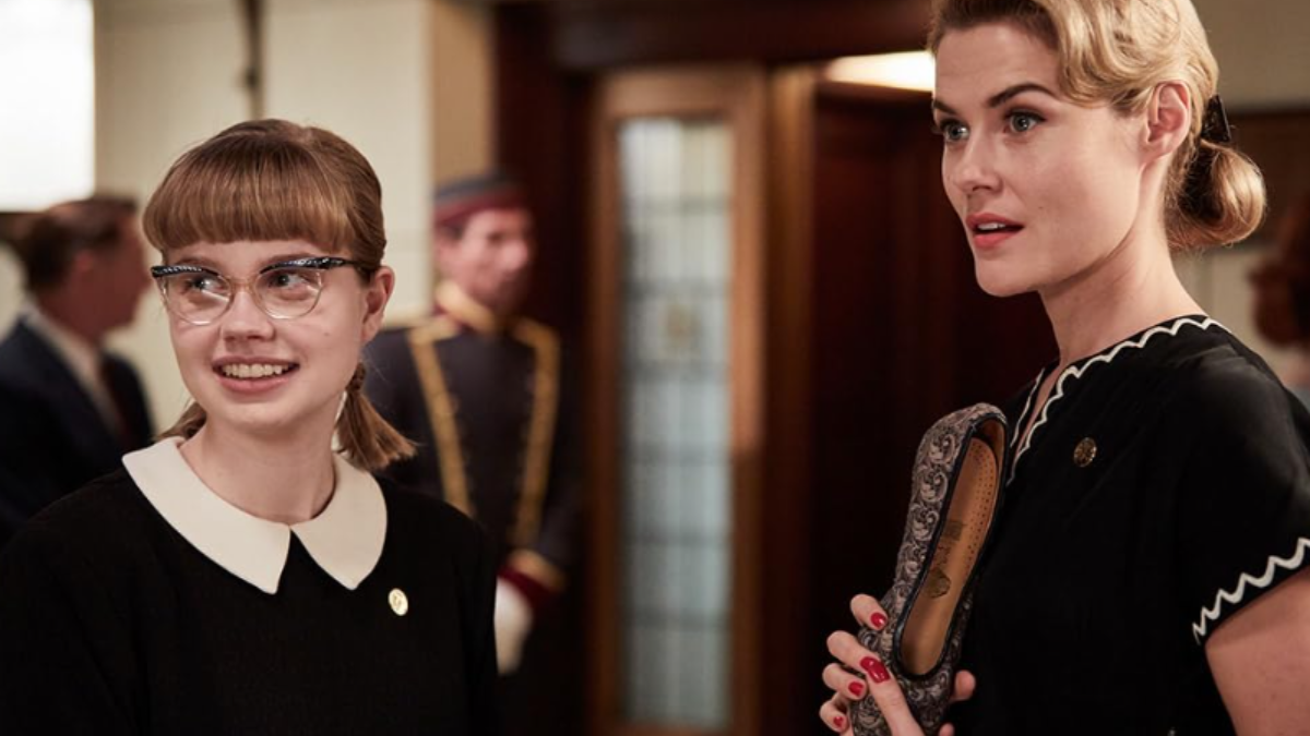 in foto le protagoniste del film Ladies in Black