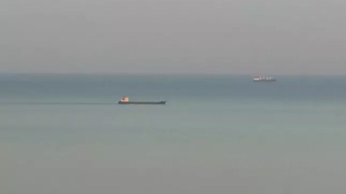 Battaglia nel Mar Nero, colpita una nave cargo tedesca: cresce la tensione tra Russia e Ucraina