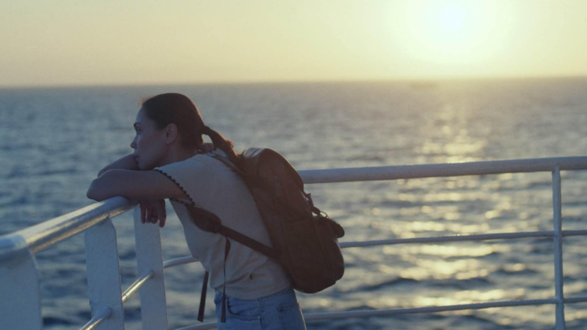 in foto la protagonista del film This That and Everthing in Between