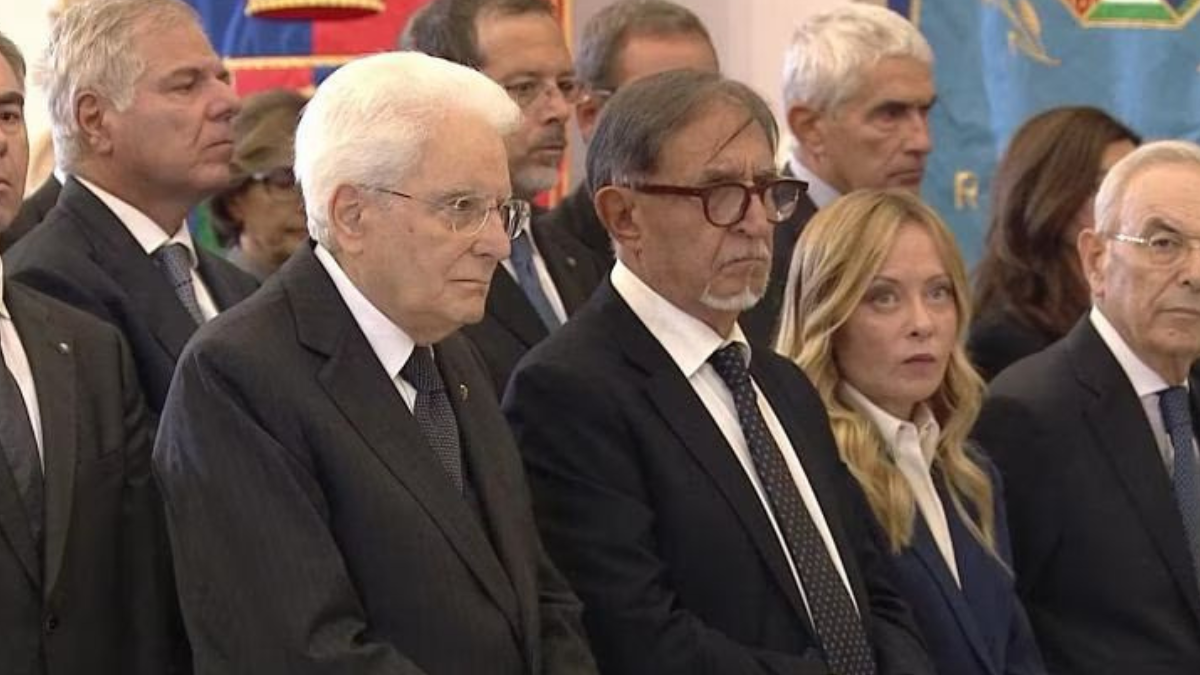 emma bonino l8217ultimo saluto in campidoglio funerali di stato con mattarella e meloni da Thesocialpost.it emma bonino l8217ultimo saluto in campidoglio funerali di stato con mattarella e meloni