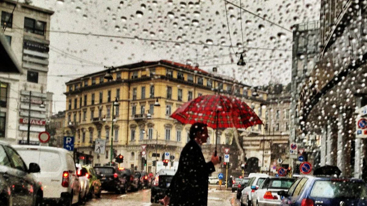 cambia tutto previsioni meteo mancano poche ore da Thesocialpost.it cambia tutto previsioni meteo mancano poche ore