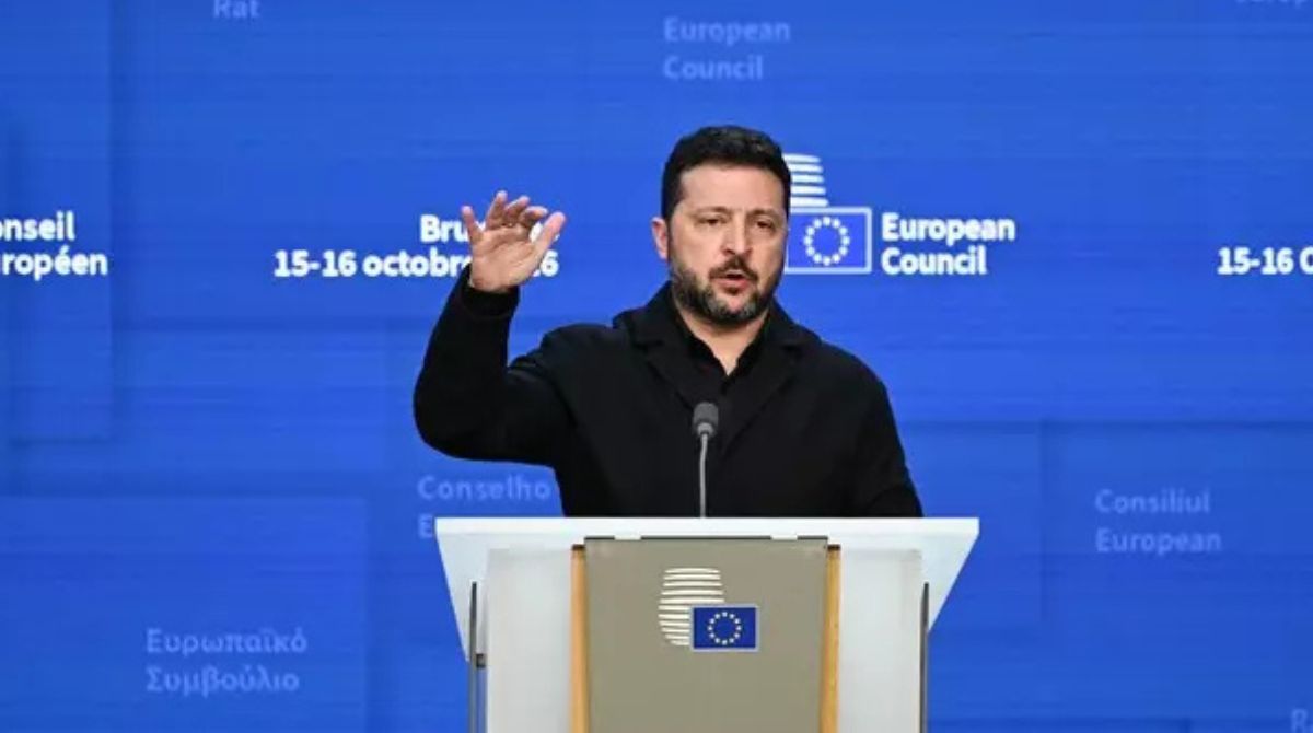 Trump strappa con Kiev. Zelensky: “Se cadiamo ci saranno 20 milioni di profughi in Europa”