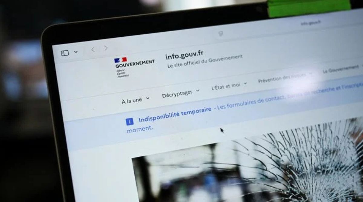 Allarme mondiale per il web, siti governativi oscurati in Europa: due falle informatiche scoperte dall’intelligenza artificiale