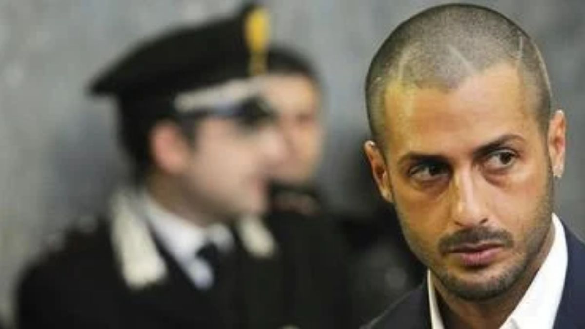 inseguito dai carabinieri nuova follia fabrizio corona nei guai da Thesocialpost.it inseguito dai carabinieri nuova follia fabrizio corona nei guai