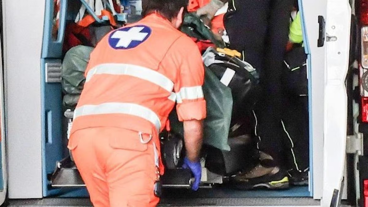 italia terrore a scuola lite tra studenti finisce nel sangue 14enne accoltellato da Thesocialpost.it italia terrore a scuola lite tra studenti finisce nel sangue 14enne accoltellato