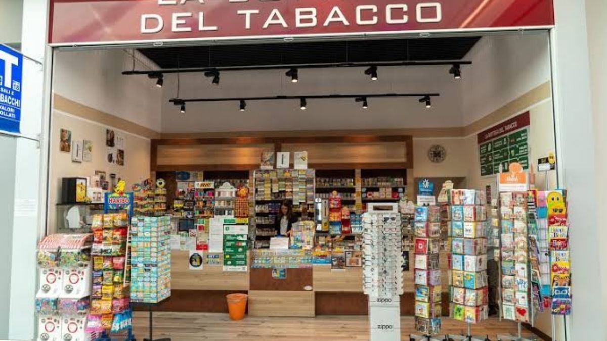 sigarette e tabacchi aumenti da 25 centesimi a pacchetto la lista aggiornata marca per marca da Thesocialpost.it sigarette e tabacchi aumenti da 25 centesimi a pacchetto la lista aggiornata marca per marca
